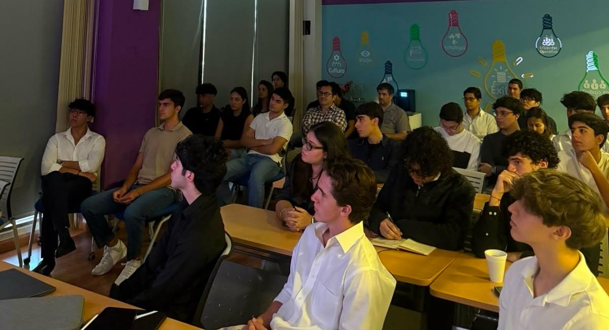 Luca G. Melillo in the audience during an industry learning session in Panama City